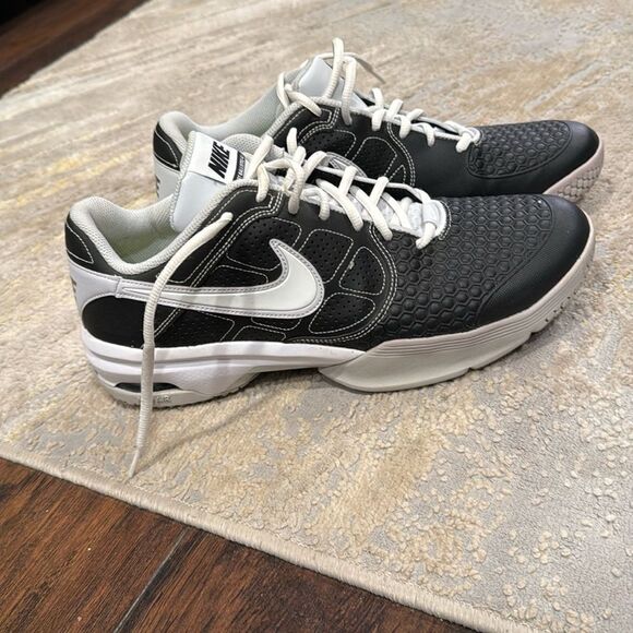 Nike Other - NIKE AIR MAX Courtballistec 4. 1 Rare black and white size 12 in EUC